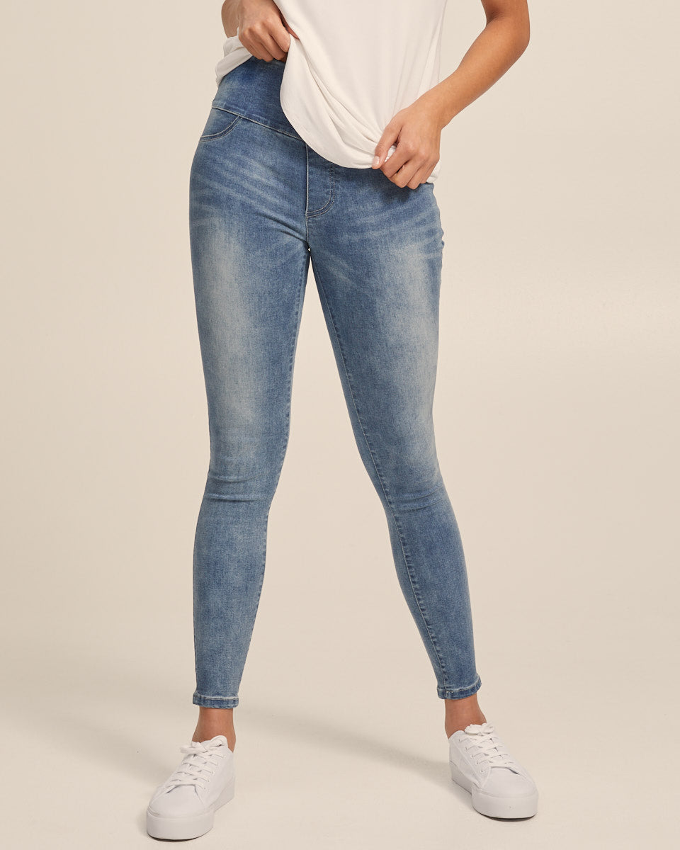 Post Pregnancy Stretch Jeans - Washed Denim - Peachymama